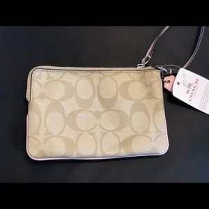 Coach Bags - Coach Wristlet Coach Bags - Coach Wristlet